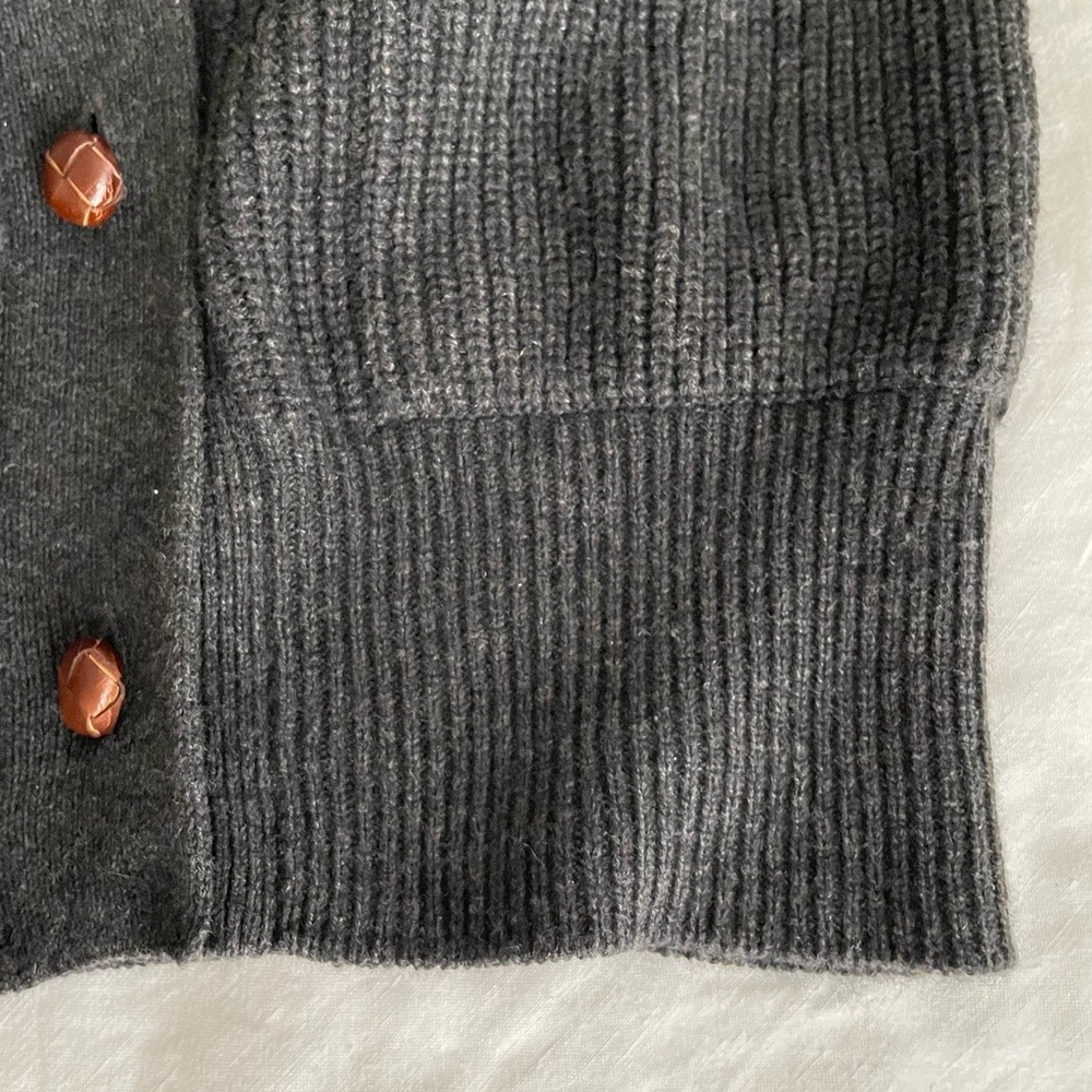 DEMYLEE Wool Cashmere Sweater Vest Cardigan with Leather Buttons - Picture 8 of 12